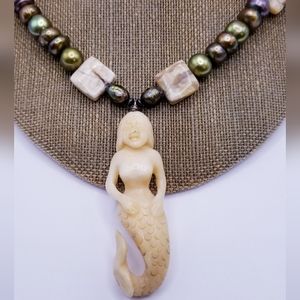 Vtg Tahitian pearl sterling silver hand-carved mermaid statement necklace 925